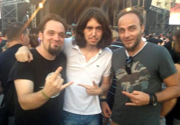
    Alexandru Mihai Iancu (în centru), alături de Vlad Ţelea şi Alex Pascu, de la trupa Goodbye to GravityFoto: gandul.info  