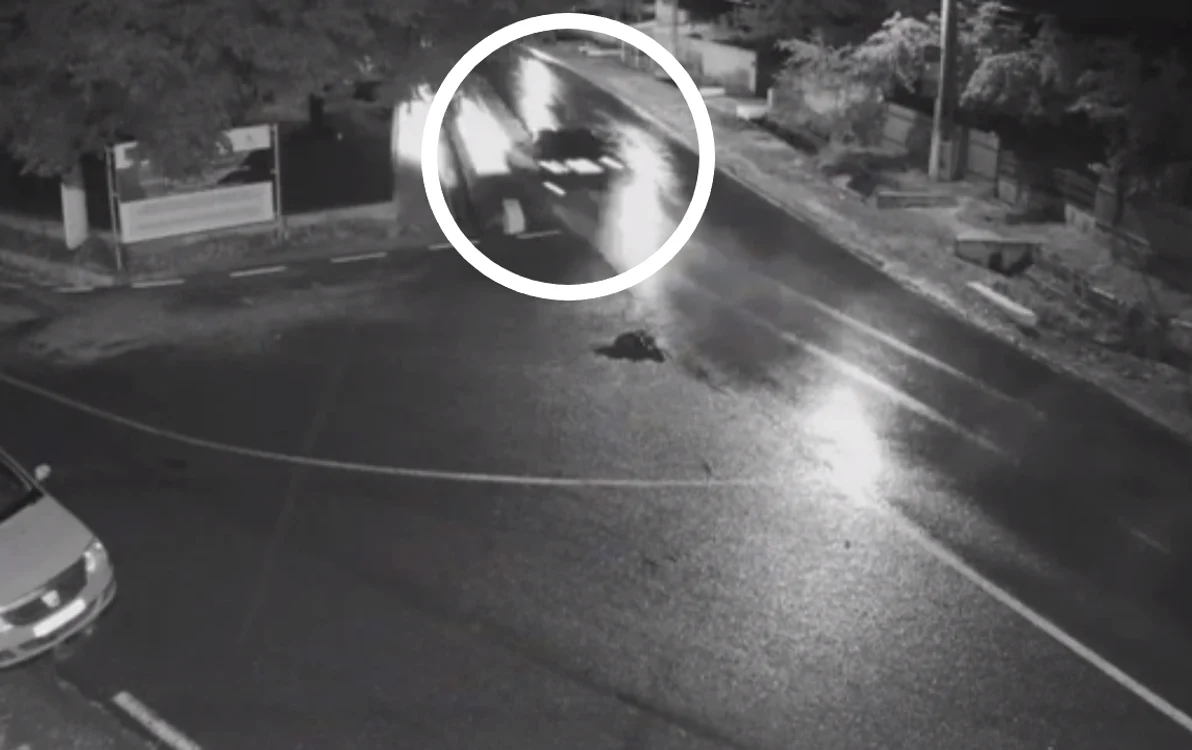 Șoferul s-a ales doar cu o sperietură și răni ușoare FOTO Captură video