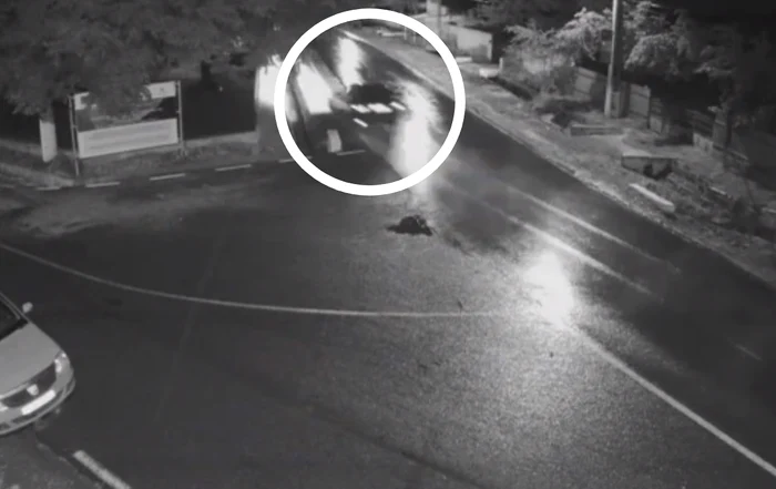 Șoferul s-a ales doar cu o sperietură și răni ușoare FOTO Captură video