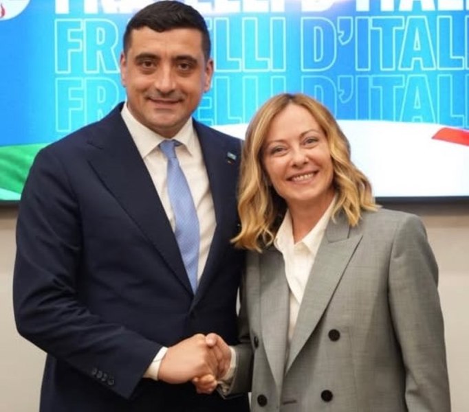 „Fenomenul” George Simion, urmărit de la firul ierbii de o cercetătoare din Italia. Secretul din spatele ascensiunii liderului AUR