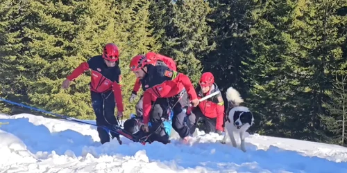 Zi de foc pentru salvamontiști Foto Captură Video Salvamont România jpg
