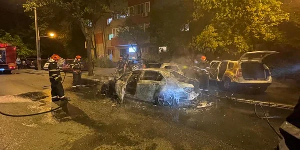 Incendiu Banu Manta / FOTO ISU  