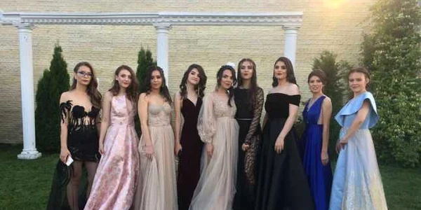 rochii bal absolvire caracal - foto facebook/moda dary