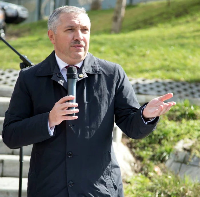Leonard Azamfirei, rectorul Universității de Medicină din Târgu Mureș. Sursa foto: Facebook