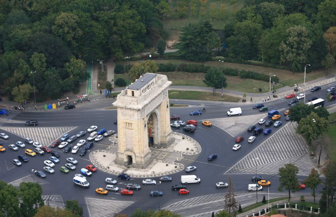 Arcul de Triumf este unul dintre monumentele emblematice ale Bucureştiului