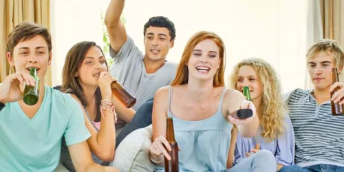 Abuzul de alcool în adolescenţă are efecte pe termen lung asupra creieruluip 