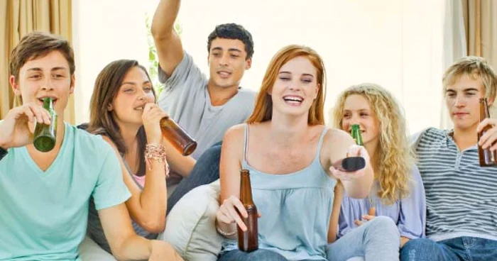 Abuzul de alcool în adolescenţă are efecte pe termen lung asupra creieruluip