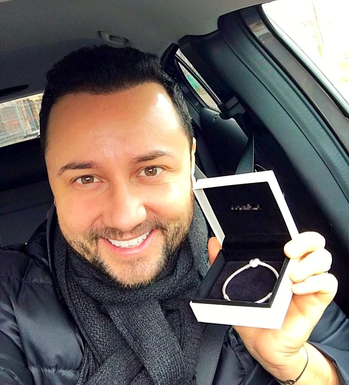 Măruță (38 de ani) i-a cumpărat Andrei (29 de ani) o brățară