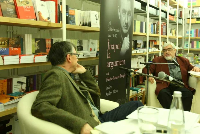 Horia-Roman Patapievici, alături de Andrei Pleşu la librăria Humanitas Cişmigiu FOTO: Marian Iliescu