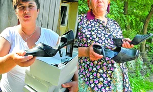 Majoritatea femeilor  din sat au pus mâna pe cel  puţin o pereche de pantofi jpeg