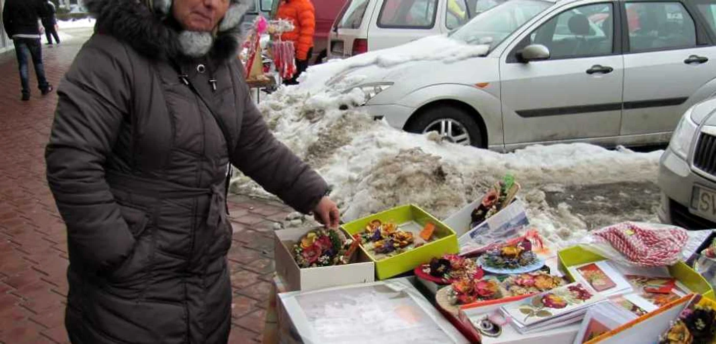 Ana Macovei confecționează mărțișoare de mai bine de 20 de ani