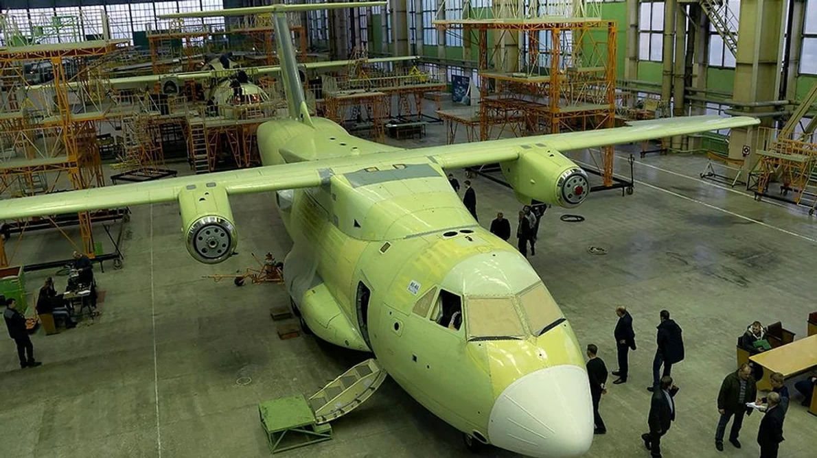 Avion militar rus, proiectat cu piese fabricate de o imprimantă 3D jpeg