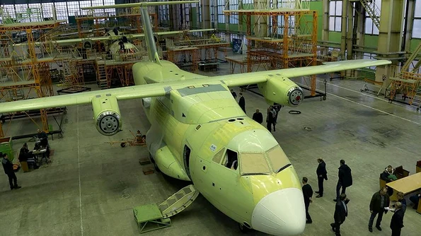 Avion militar rus, proiectat cu piese fabricate de o imprimantă 3D jpeg