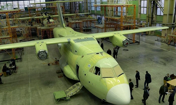 Avion militar rus, proiectat cu piese fabricate de o imprimantă 3D  jpeg