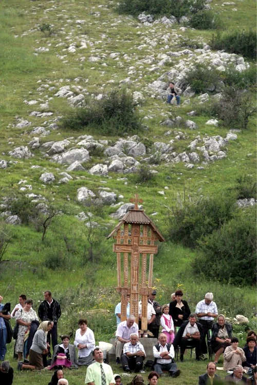 Slujbă la Schimbarea la faţă a Mântuitorului