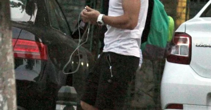 
    Luis Lazarus a petrecut alături de prietenii apropiaţiFOTO: Arhiva personală  