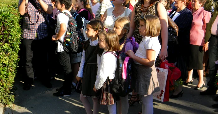 Mâine este ultima zi în care părinţii mai pot înscrie copiii neînmatriculaţi la şcoală, la sediul ISMB