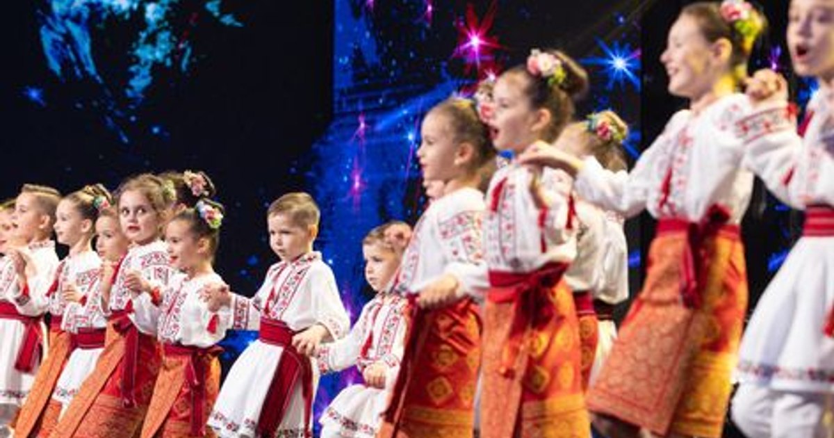 Vedete la „Românii au talent“. „Mugurașii de la Chindie“ și ...