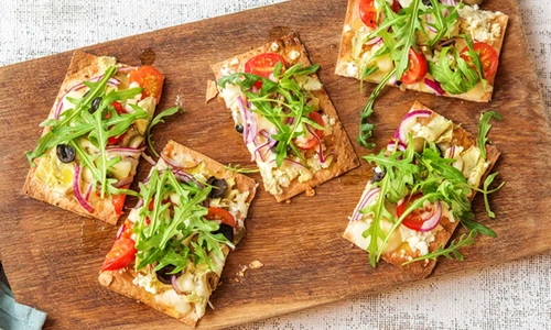greek salad flatbreads 54fe0d0a jpeg