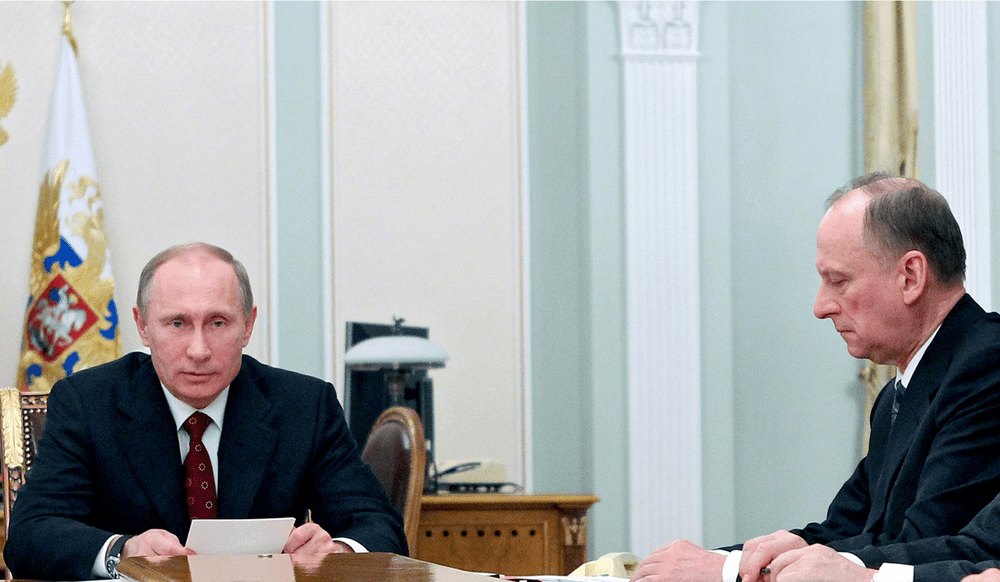Cine va prelua puterea în Rusia? „Diavolul de pe umărul lui Putin” care ar putea fi următorul conducător al Mosovei