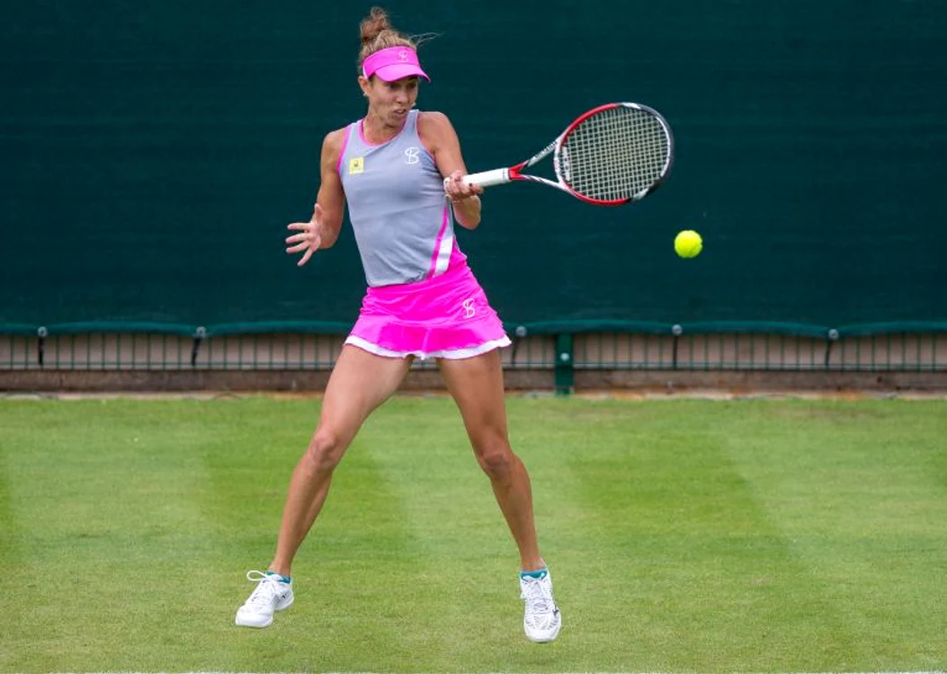 
    Mihaela Buzărnescu se descurcă perfect pe iarbă la BirminghamFOTO: Guliver/ GettyImage  