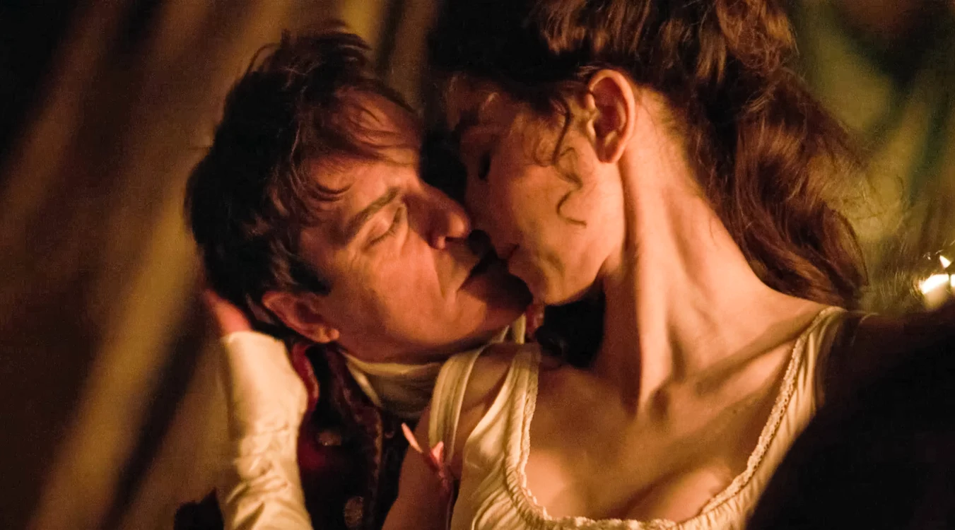 Joaquin Phoenix în rolul lui Napoleon, Vanessa Kirby, Profimedia (1) jpg