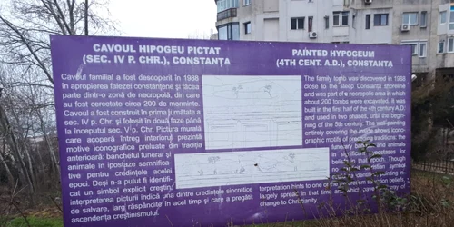 Mormântul Hypogeu ascuns printre bălării 