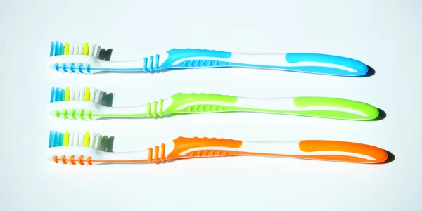 toothbrushes 1194940 1280 jpg