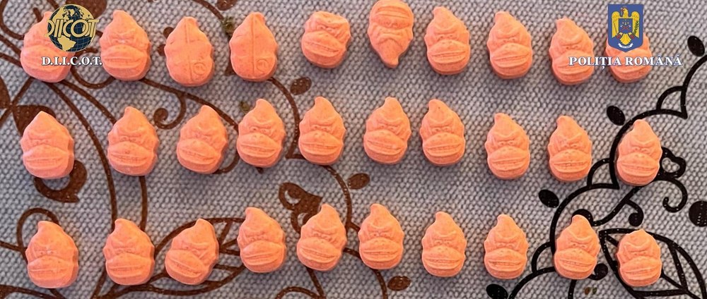 Alertă în Europa: comprimatele de Ecstasy Donkey Kong, un pericol letal pentru consumatori. „Se distribuie în apropierea festivalurilor”