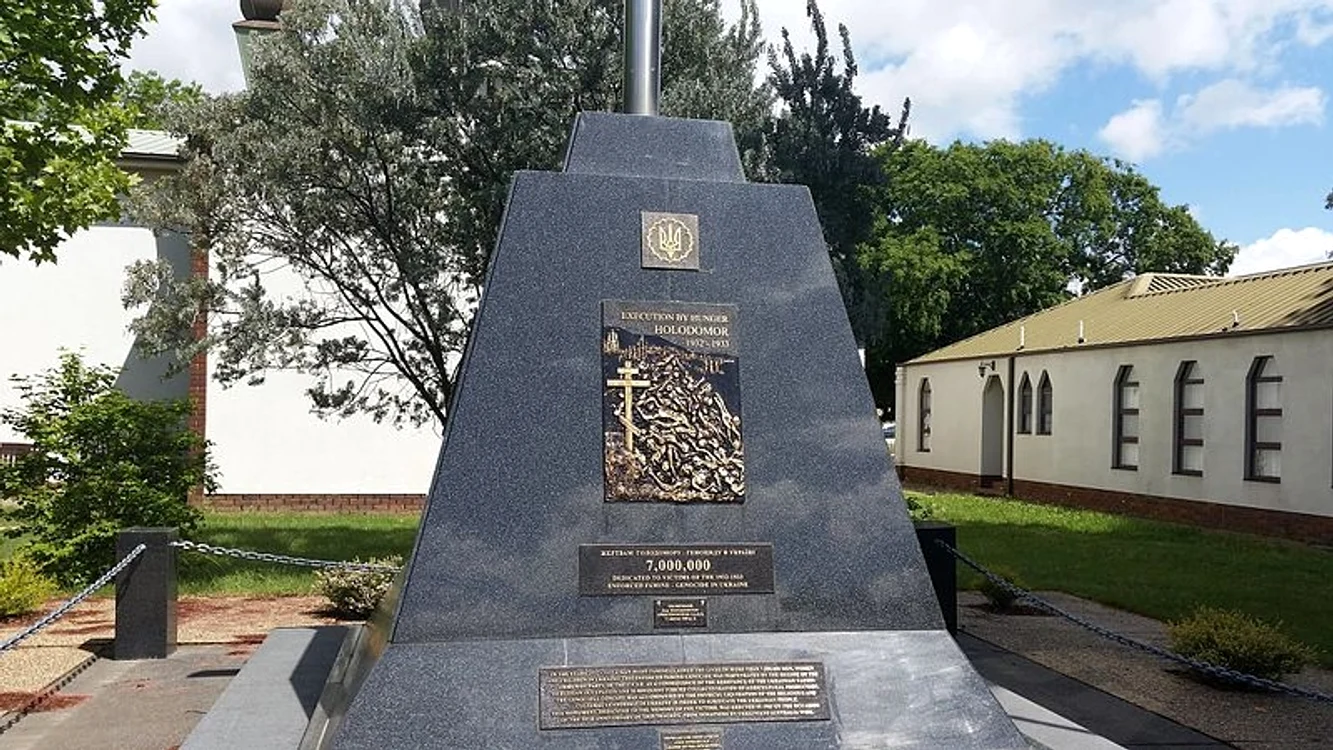 Memorialul victimelor Holodomorului jpg jpeg