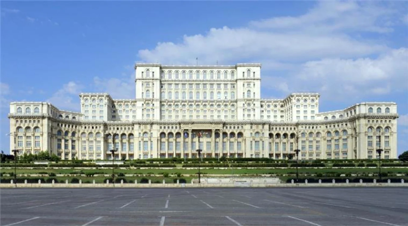 Palatul Parlamentului are 9 niveluri la suprafață și alte 9 subterane