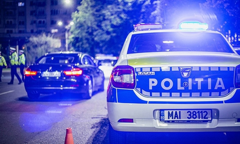 Urmărire ca în filme pe străzile din Constanța: un băiat de 13 ani a furat mașina părinților și a ignorat semnalele polițiștilor