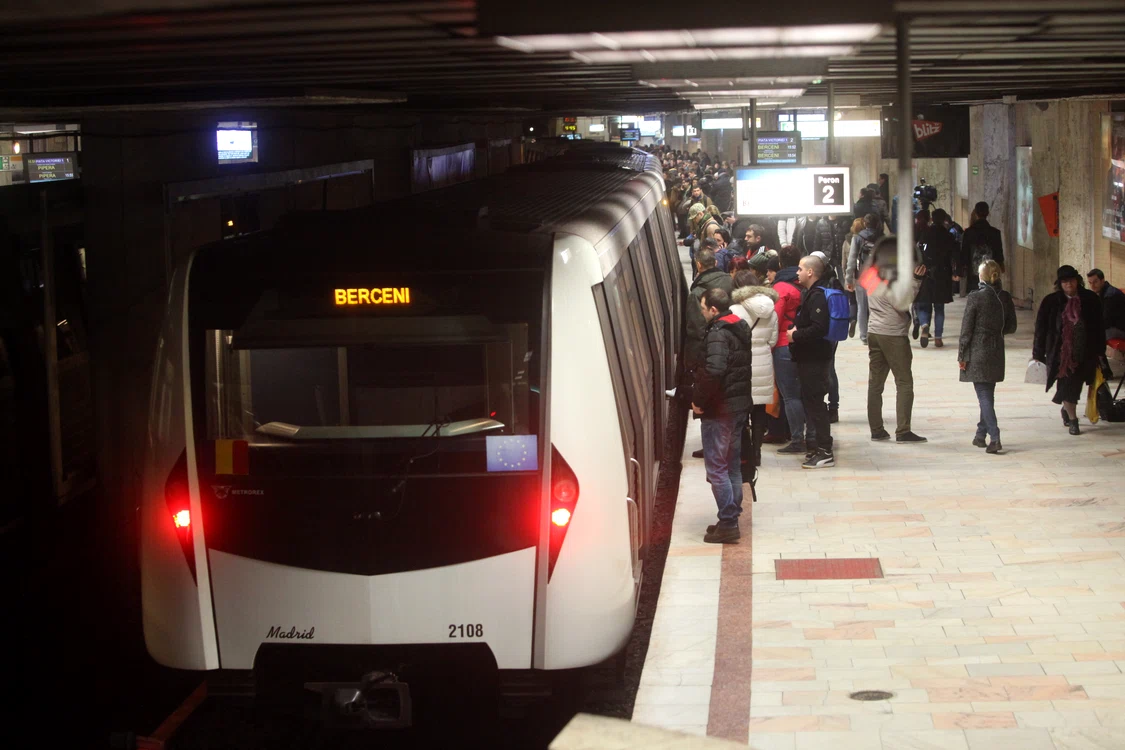 Metroul va circula în noaptea de Anul Noufoto: Click!