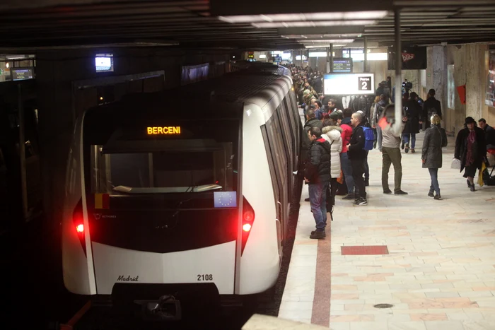 Metroul va circula în noaptea de Anul Noufoto: Click!