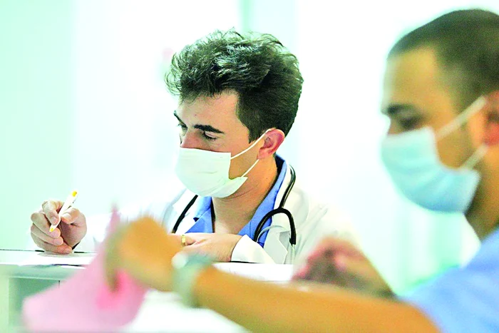 Virusul face ravagii: două decese într-o singură zi!