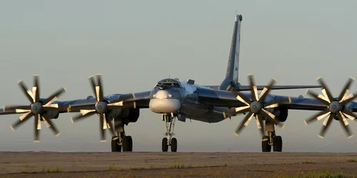 Tupolev Tu 95 Marina jpg