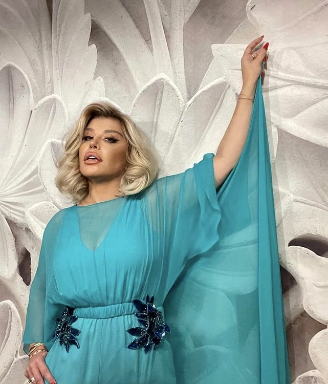 
    Loredana Groza și-a revenit însă în urma îngrijirilor medicaleFoto: Instagram  