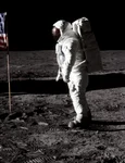 Primul pas al omului pe Lună: relatări şi impresii româneşti jpeg