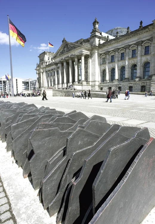 Memorialul parlamentarilor ucisi de regimul nazist jpg jpeg