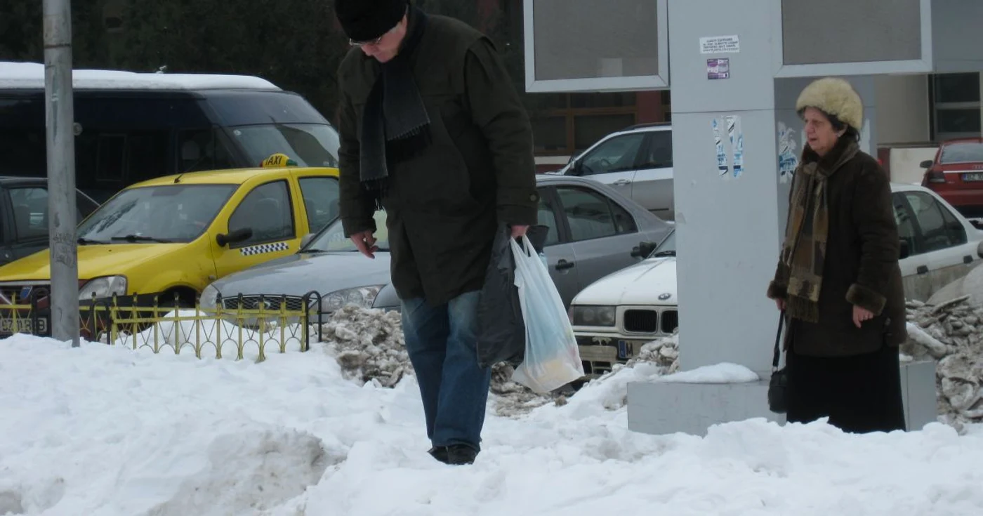 Fiecare se descurcă cum poate
