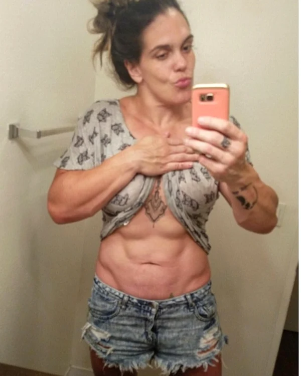 Gabi a fost acuzată că lua hormoni de sex masculin