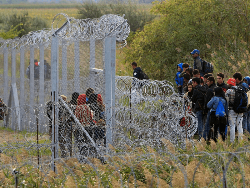 Mâine, la Bruxelles, liderii europeni discută despre viitorul Spațiu Schengen. Unii se bat, noi așteptăm să vedem ce se decide