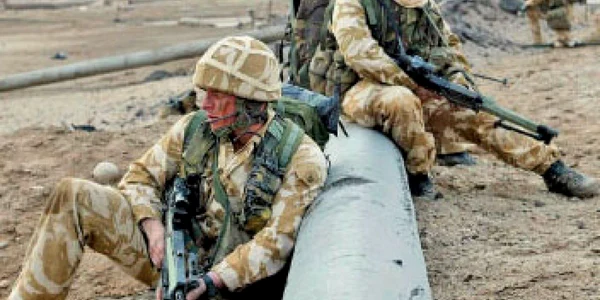 Ultimul contingent românesc din Irak soseşte joi, la Craiova
