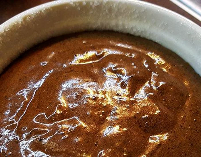 Prăjitura din doar două ingrediente care se face în 20 de minute.