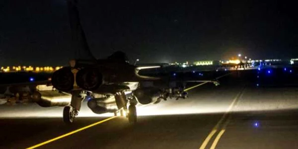 Bombardament francez anti-SI in Siria FOTO AFP