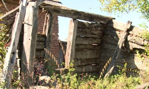 Casa în care a copilărit Constantin Brâncuşi s a dărâmat jpeg