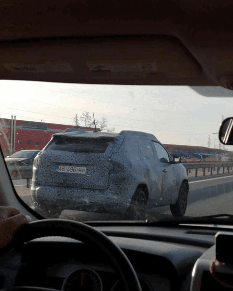 Duster 3, surprins la teste de drum. Cu ce motorizări ar putea veni modelul