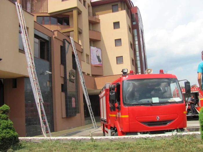 Pompierii au intervenit cu ajutorul unei scări culisante FOTO Arhivă