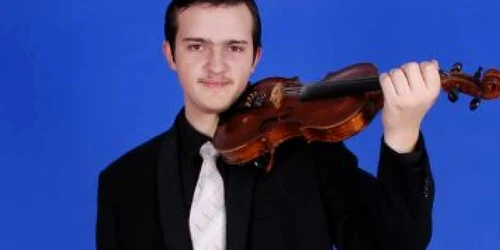 Bistriţa: Portret/ Rareş Andrei calcă pe urmele violoniştilor
