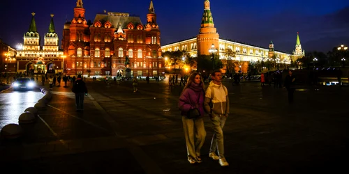 Moscova luminată noaptea, noiembrie 2022 FOTO Profimedia